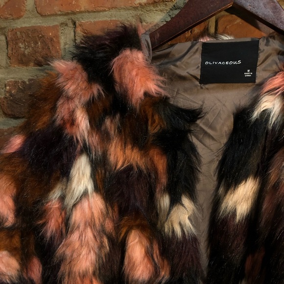 Faux Fur Coat ❄️ - Picture 3 of 4